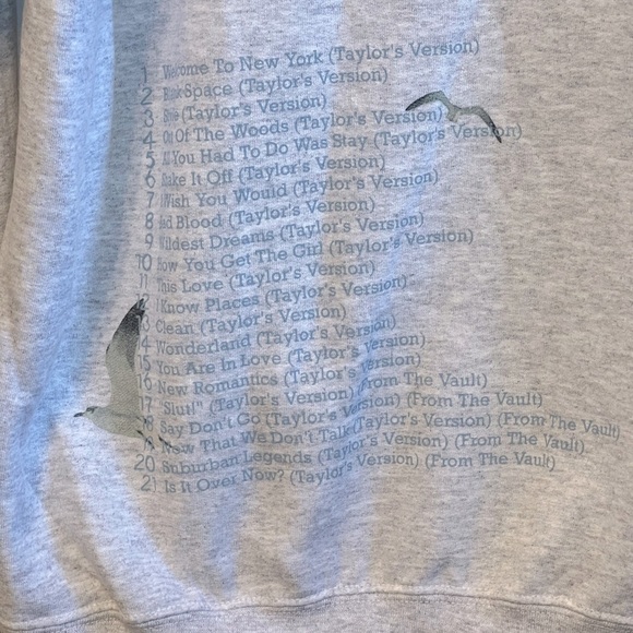 Taylor Swift official merch taylors version 1989 Crewneck Sweater size Medium - Picture 8 of 8